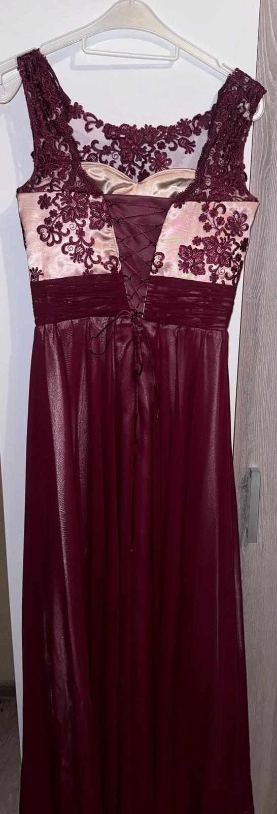 Официална рокля цвят бордо