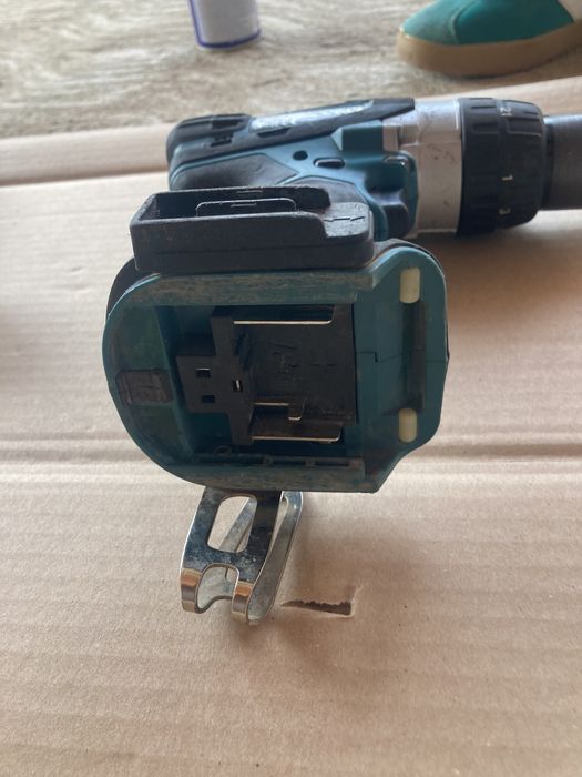 Autofiletanta Makita DHP 458 18V Doar Corp
