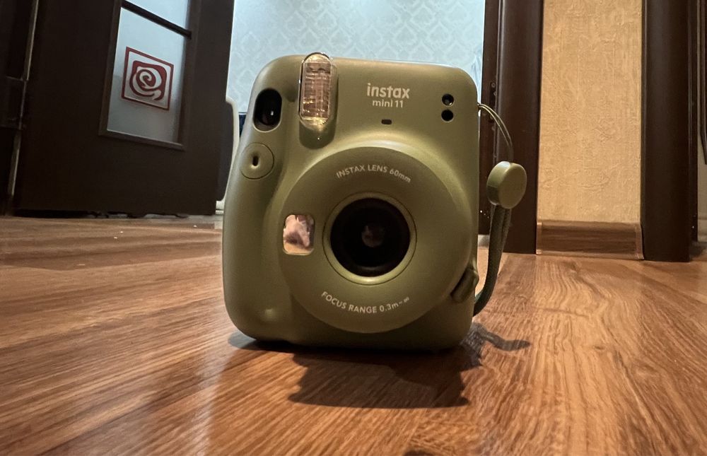 Instax mini 11 2022 года