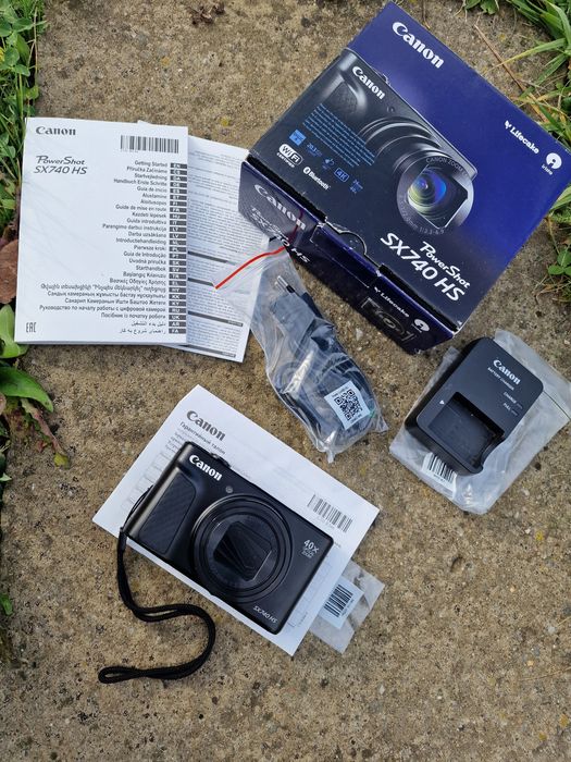 Canon SX740 HS 4K,  complet la cutie, in stare impecabila