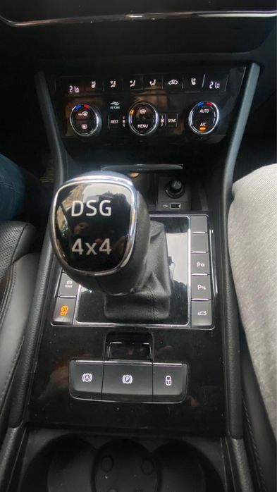 Skoda Superb 2.0 tsi, 272 cp, 4x4, motor 80.000 km, full