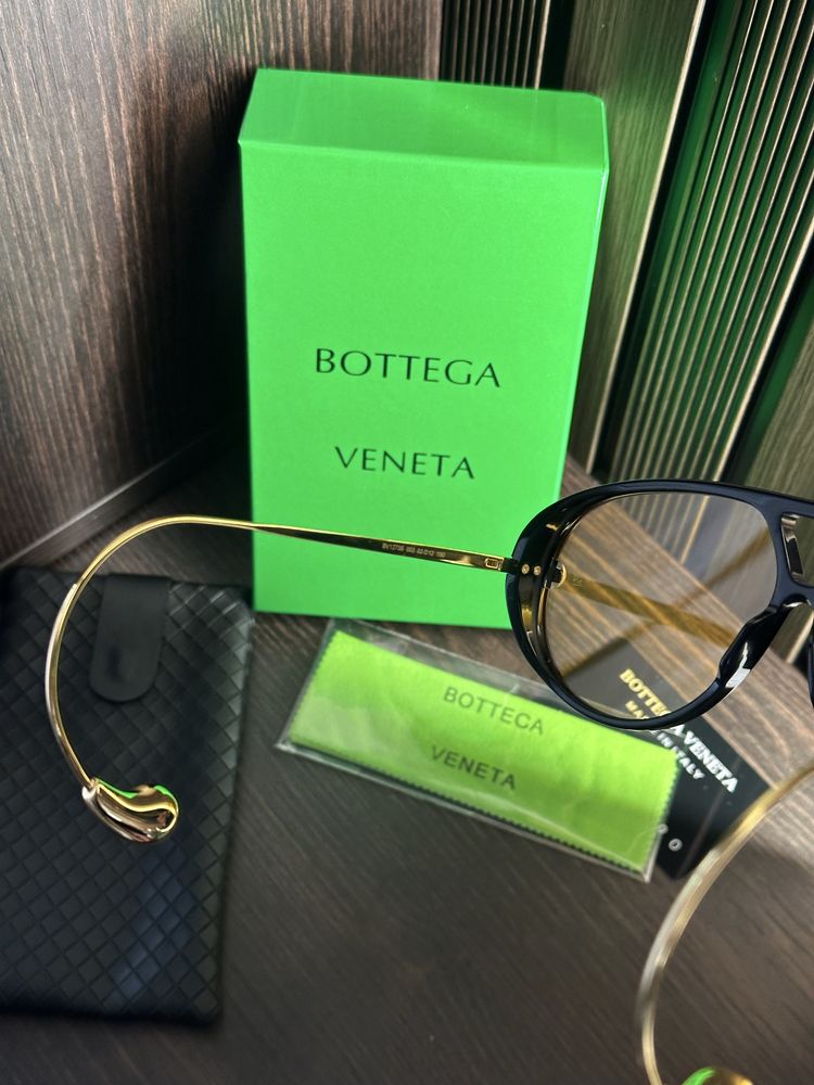 Слънчеви очила BOTTEGA VENETA