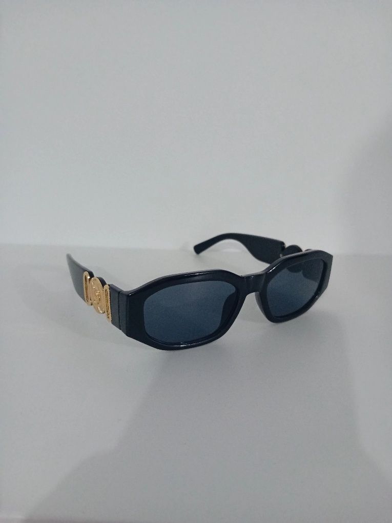 Versace Sungalsses 1,1