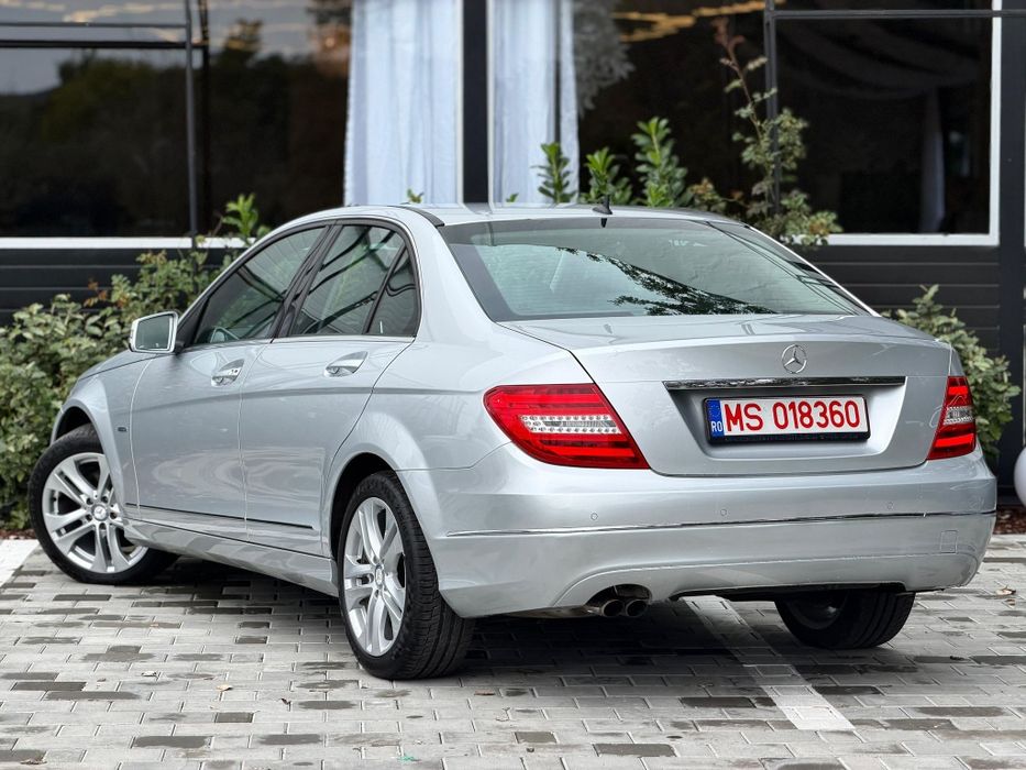Mercedes Benz C180 ~Avantgarde~Automat~Navi~Carlig