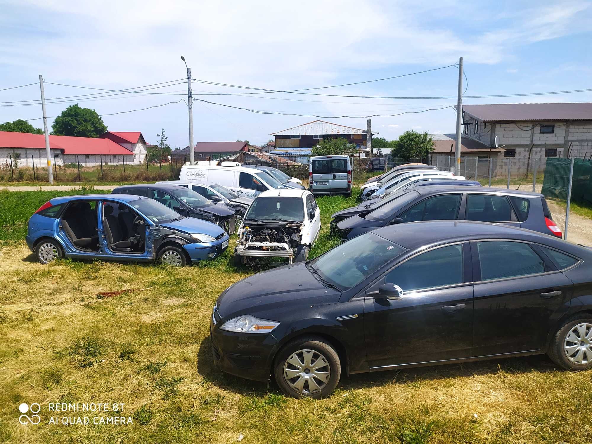 Dezmembrez Opel Mokka 4/4   17 diesel