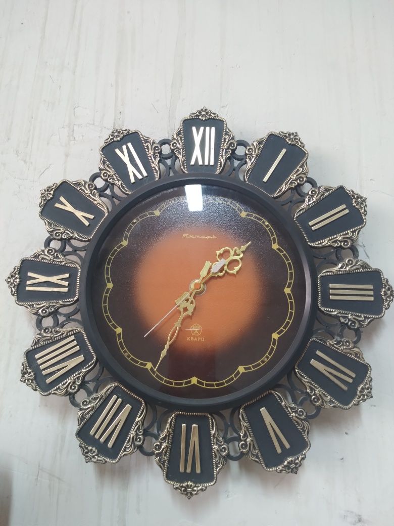 Красивые часы Янтарь. СССР