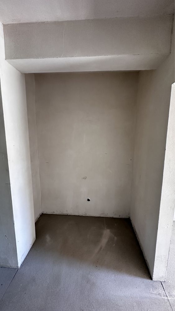 Apartament 1 camere semifinisat de vânzare în Florești