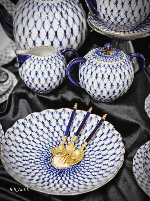 Lomonosov Russian Imperial Porcelain "Cobalt Net"