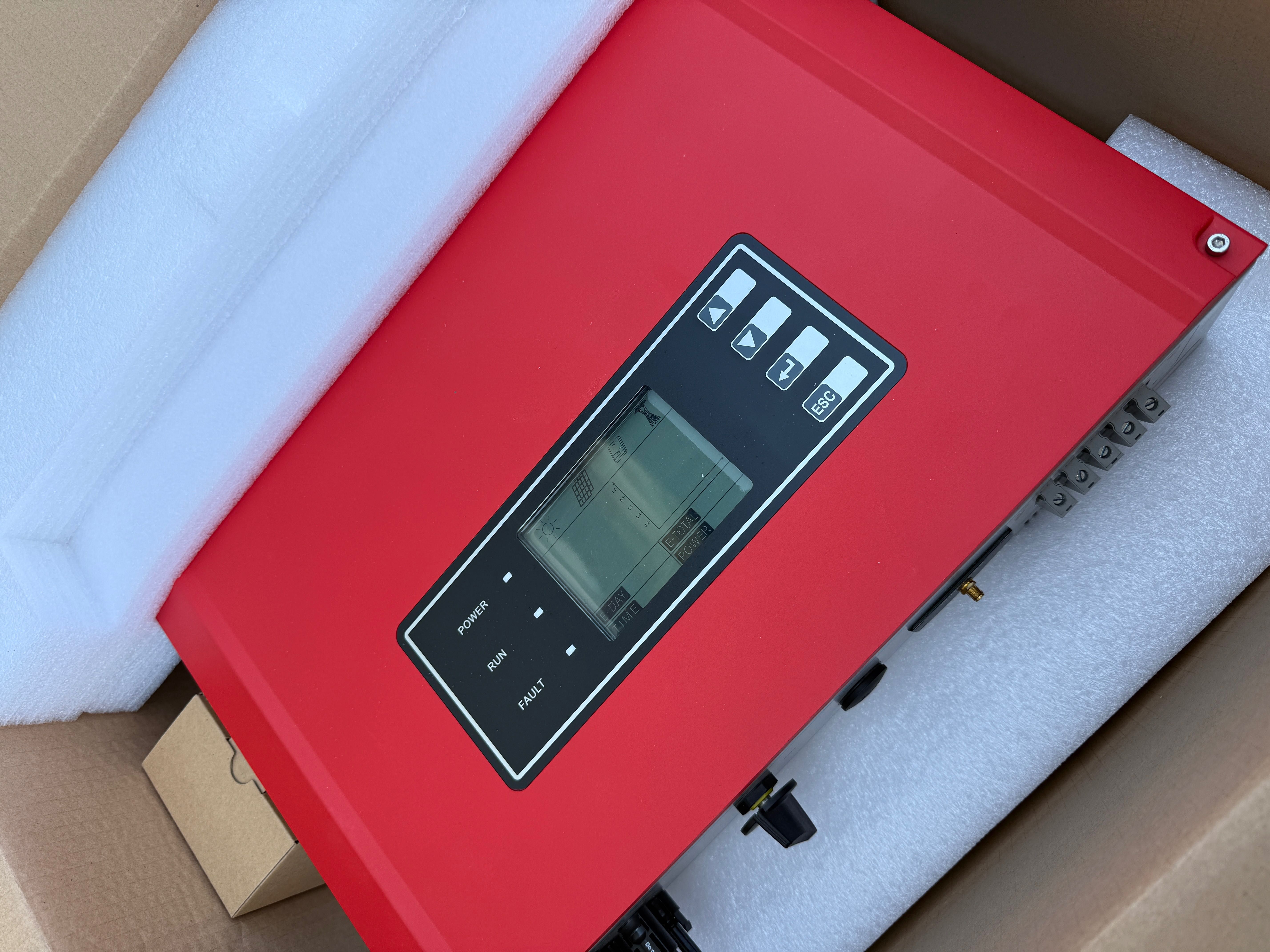 Invertoare solar diferite- Fronius, ABB, GoodWe