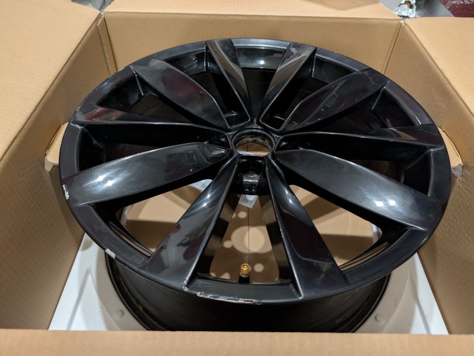 Vând jante Volkswagen Lugano Black 19" 8J ET41 5x112