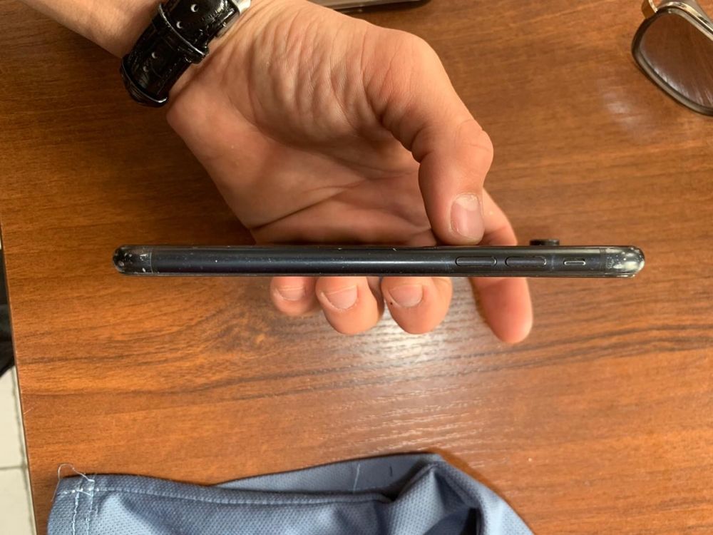 Iphone XR черный