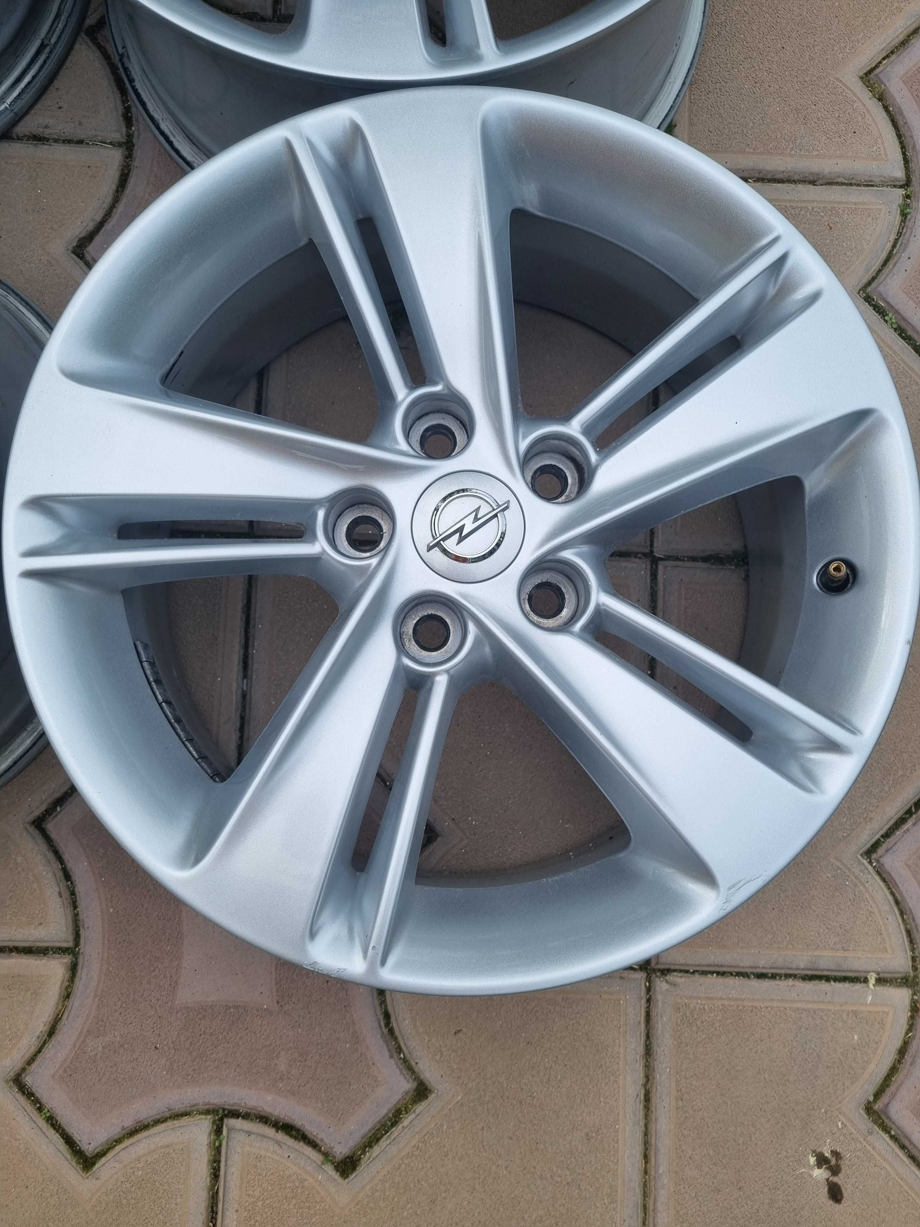 Jante Aliaj 5x115 17'' OEM OPEL INSIGNIA 2020 / ZAFIRA C + SENZORI