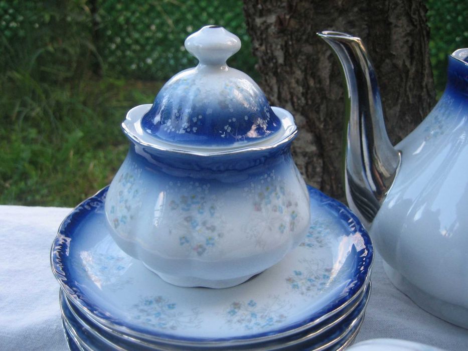 Великолепен румънски сервиз за чай