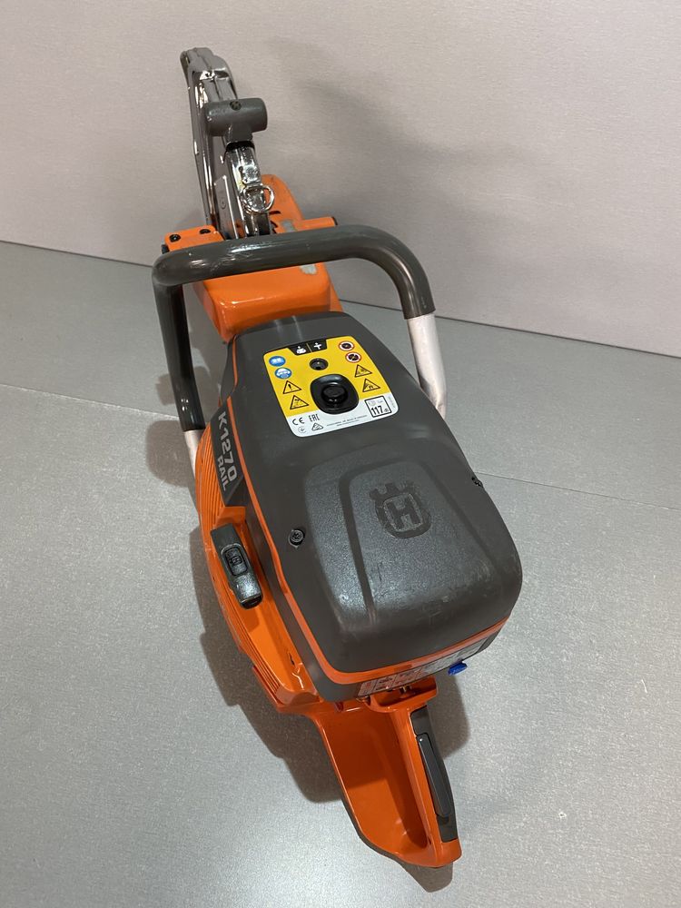 Drujba Husqvarna k1270 taiat fier sina cale ferata geismar stihl