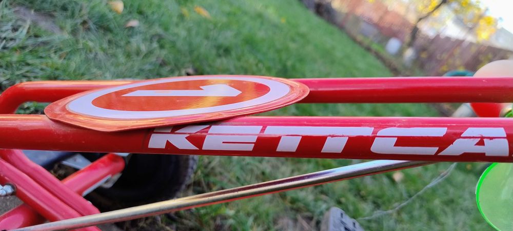 Kart cu pedale pentru copii, culoare rosu, pentru 3-6 ani