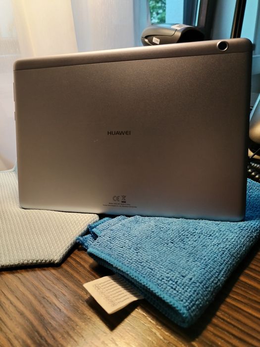 Huawei mediapad T3 10 si una Mediapad T2 10 pro impecabile