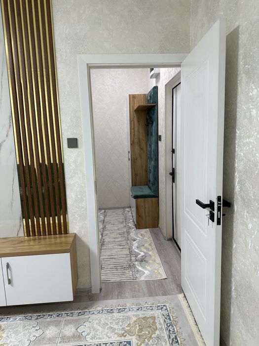 Чилонзор 8-кварталда 1*(2) хоналик евро ремонт квартира сотилади. Свой