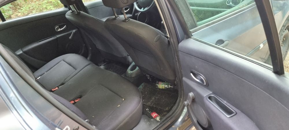 Piese Auto din Dezmembrari Renault Clio 3 2008 1.4 16v