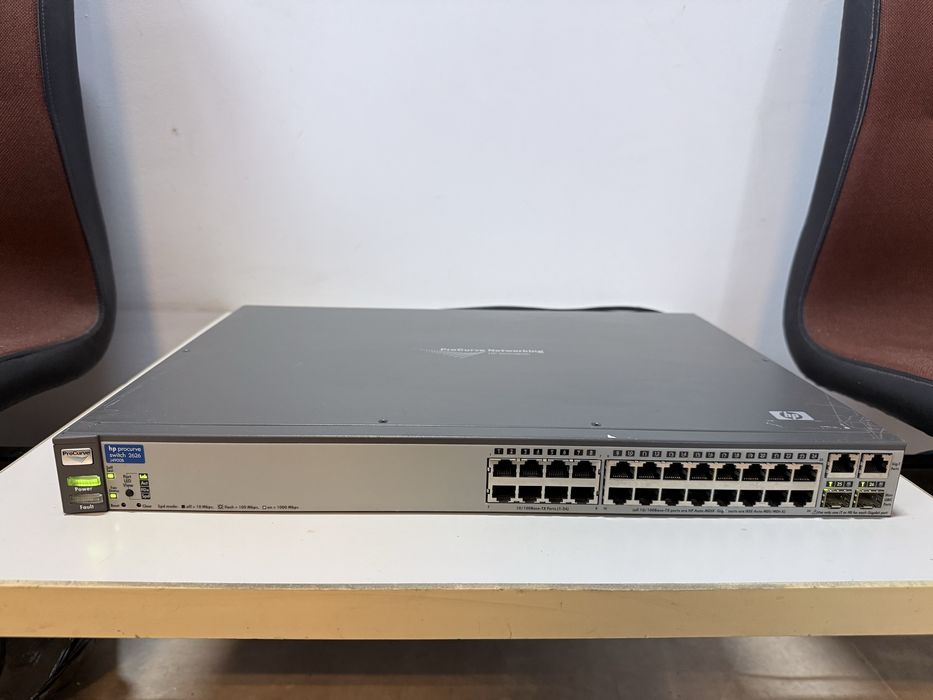 HP procurve switch 2026 j4009b