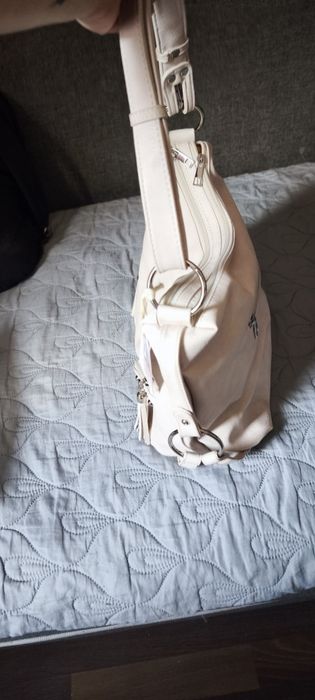 Продам женскую сумку американскую