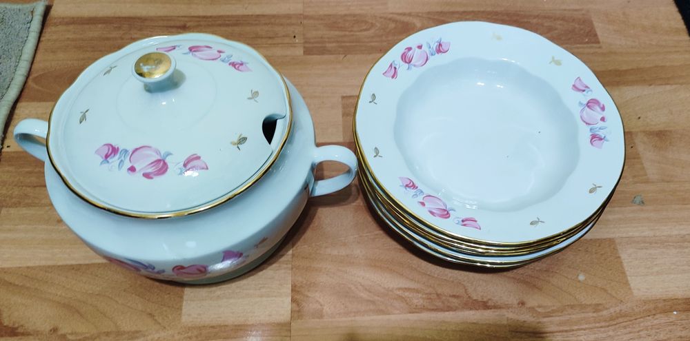 Посуда фарфоровая