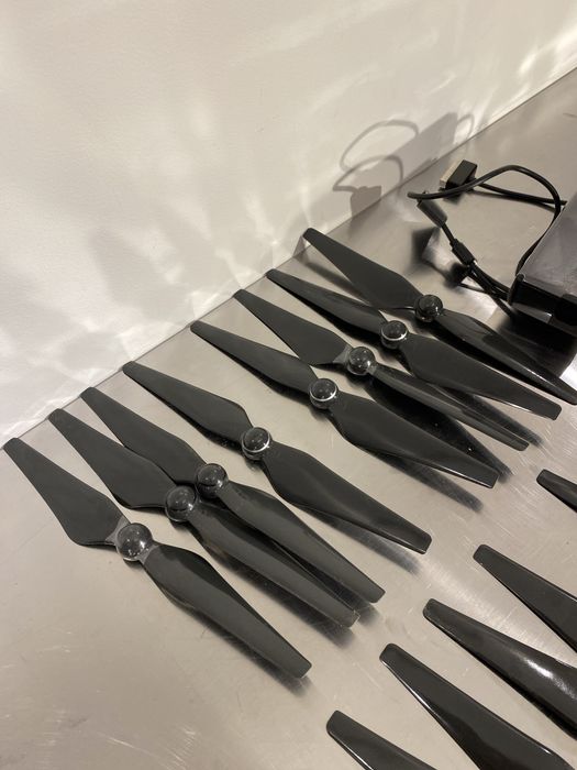 Accesorii Dji Phantom 4 4pro Obsidian albe incarcator elicii noi origi