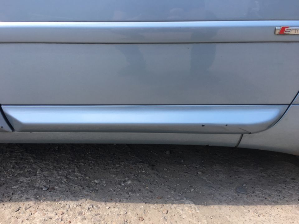 Usa / Portiera Stanga Spate Audi A4 B7 2004 - 2008 Cod Culoare LY5J
