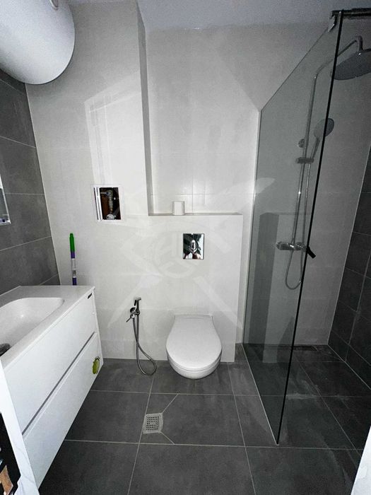 Продава се Двустаен апартамент в Пловдив, Христо Смирненски - 69 кв.м за 1950 €/кв.м - Снимка #1