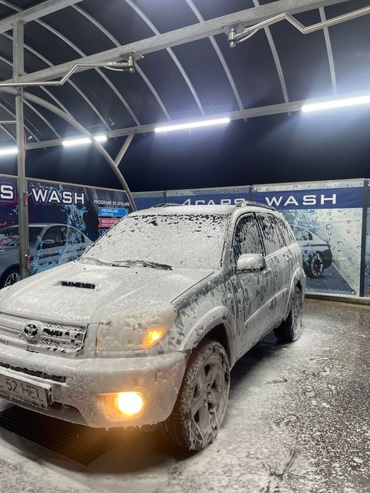 Vand toyota rav4 2005 2.0d 4x4 turbină noua, injectoare recondiționate