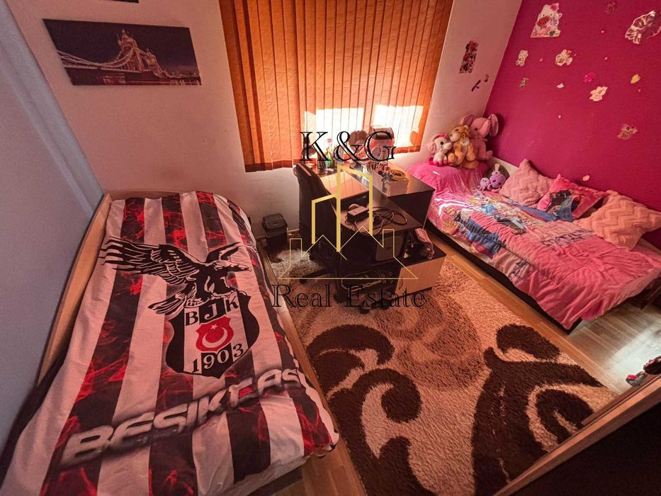 Продава се Тристаен апартамент в Разград, Център - 75 кв.м за 2380 €/кв.м - Снимка #3