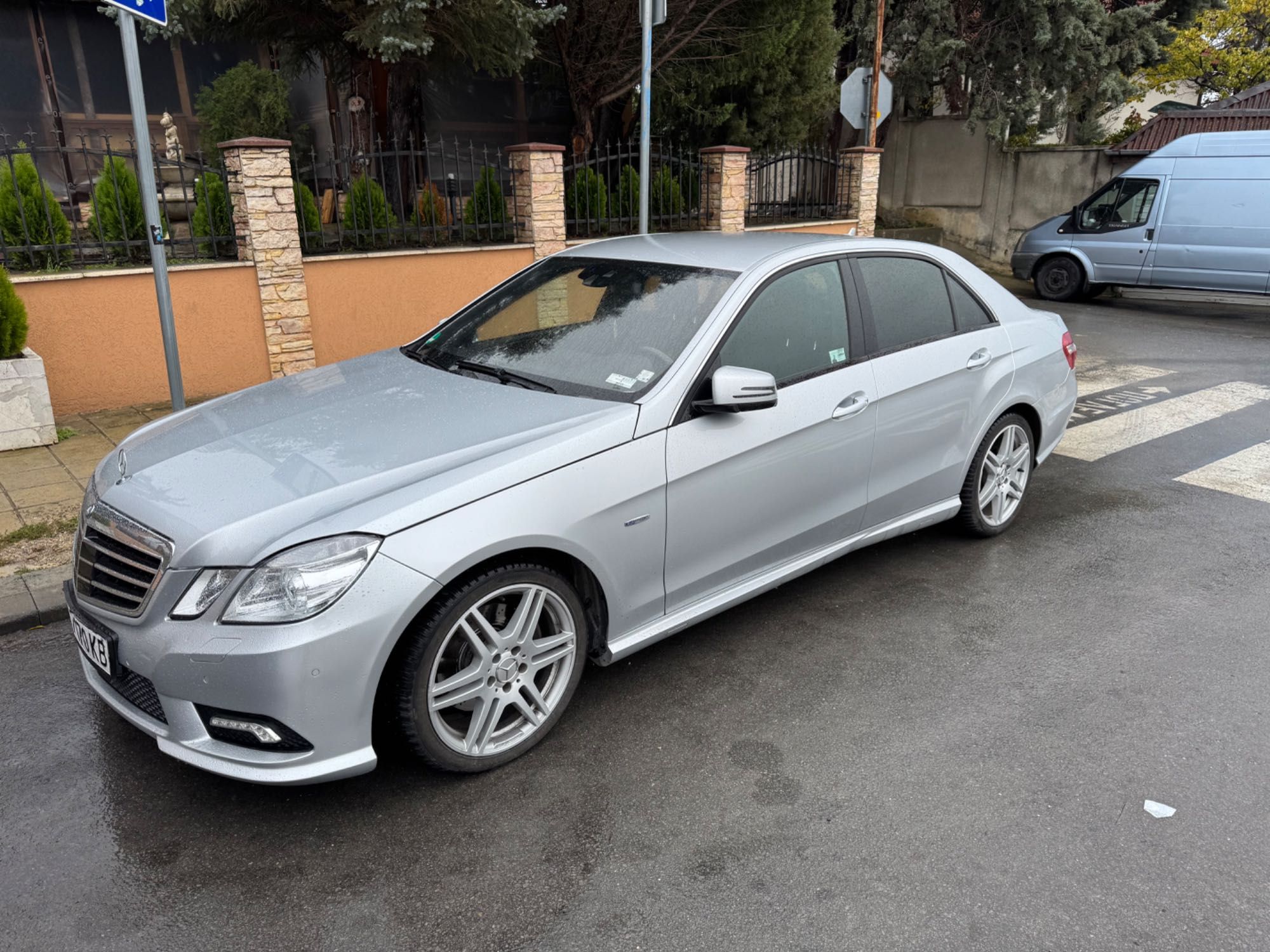 Мерцедес AMG Е-300 V6