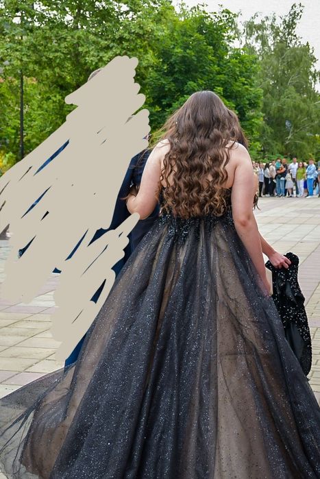 Блестяща Бална Рокля