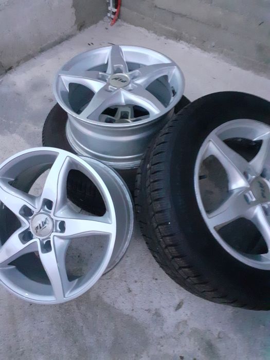 Vând jante BMW pe 16 și 2 anvelope 225 55 16