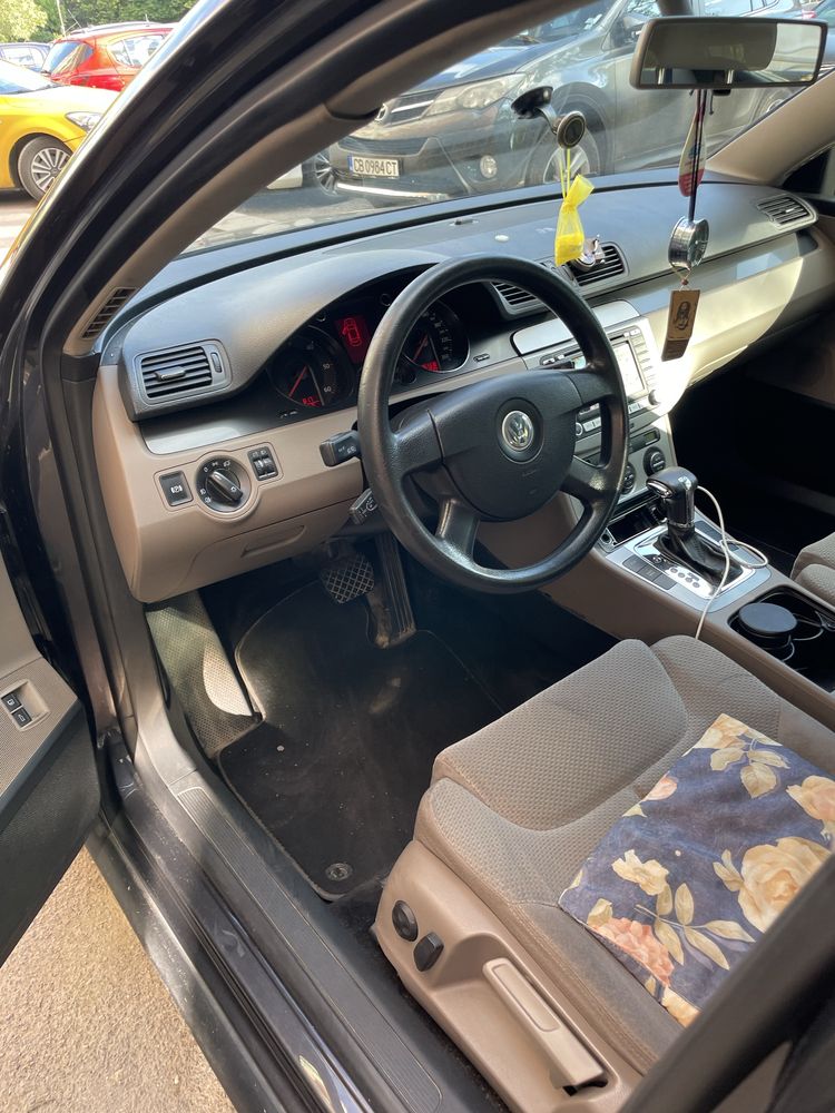 VW Passat автомобил в гр София