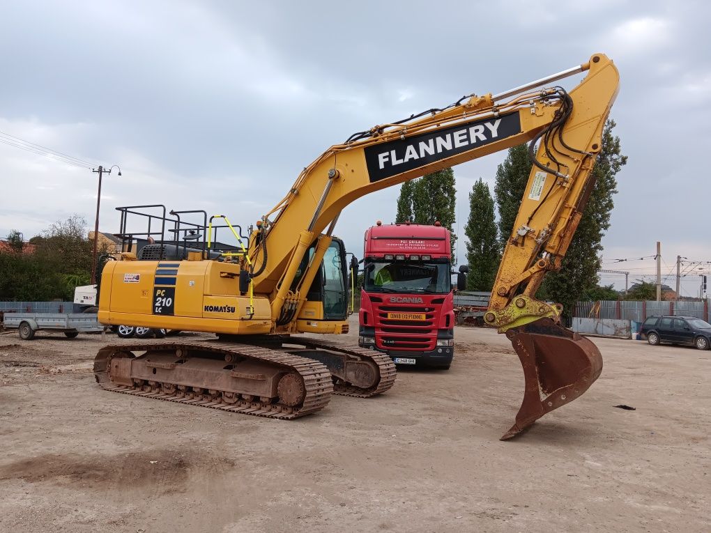 Vând excavator komatsu PC 210 LC