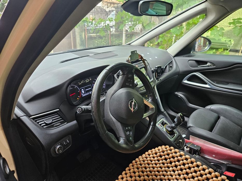 Opel Zafira 2018 2.0 tdci 7 locuri