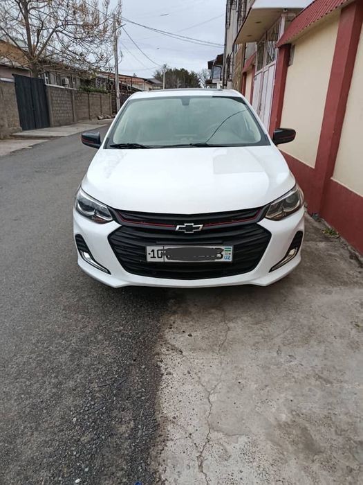 Onix redline(1,2 turbo AT)