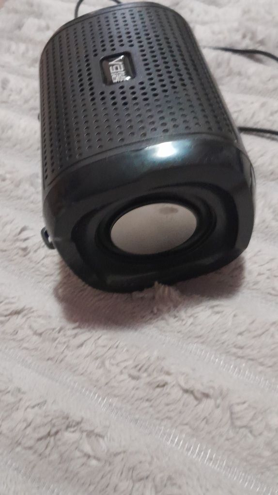 Продам Bluetooth колонку