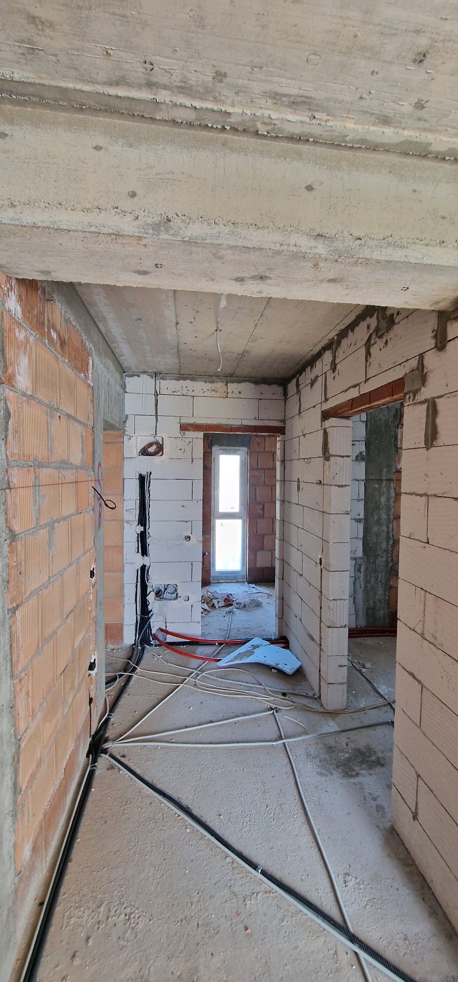 Comision 0! Apartament 1 cameră 40 mpu. la cheie, etaj 1.