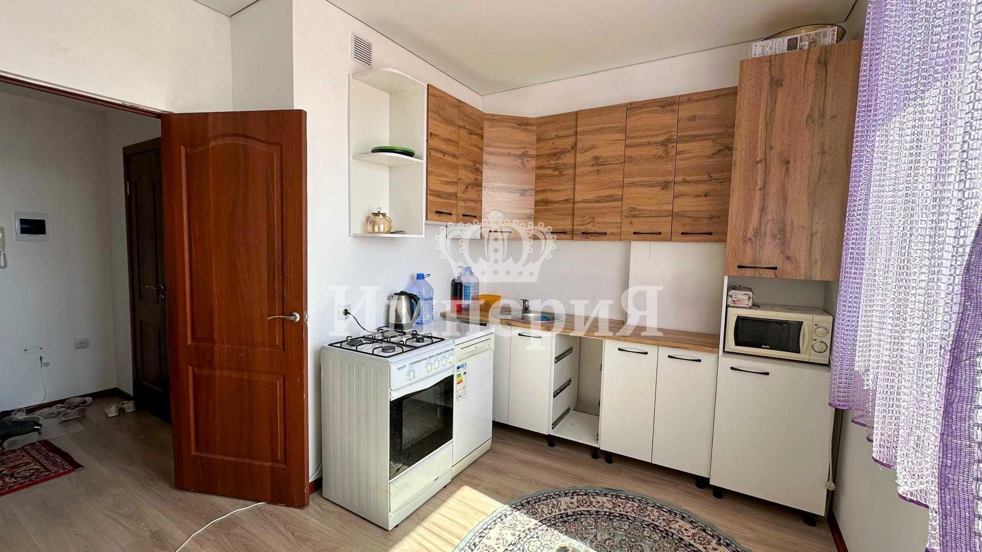 Продается уютная 2-комнатная квартира в 8 мкр Айгерим Империя