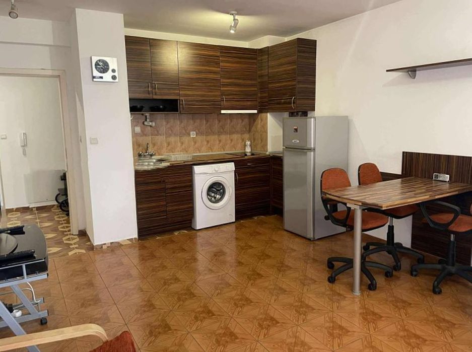 Дава се под наем Двустаен апартамент в София, Център - 56 кв.м за 450 € - Снимка #2