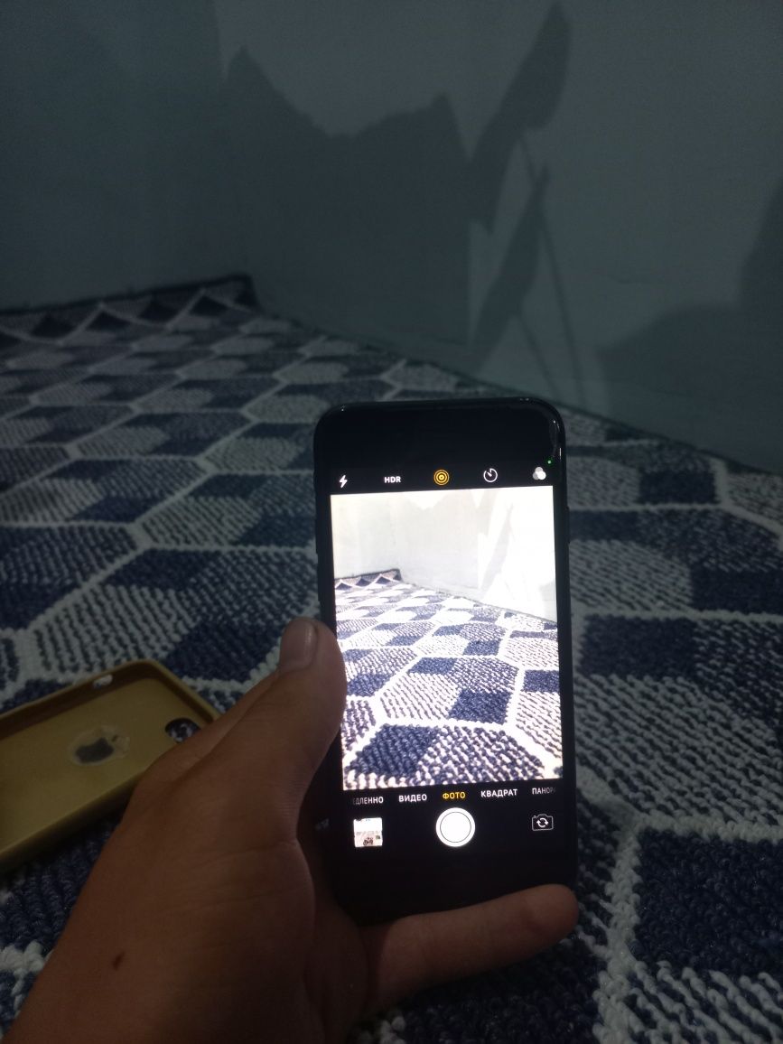 Iphone 7 apple  .