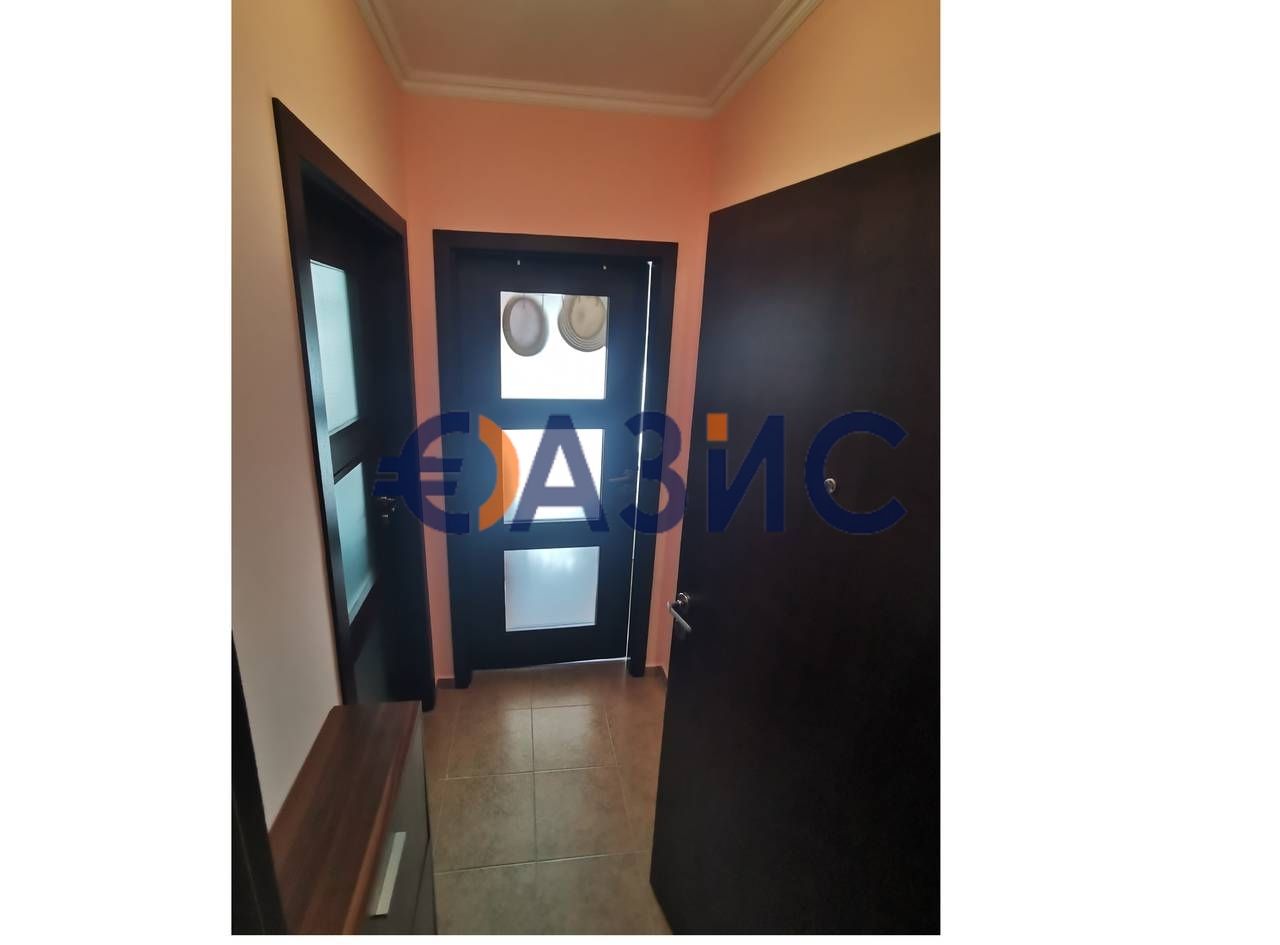 Продава се Двустаен апартамент в к.к. Елените - 58 кв.м за 957 €/кв.м - Снимка #12