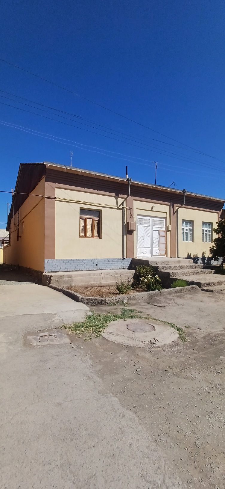 Урганч шахар айрапортскида 450 кв ховли жой