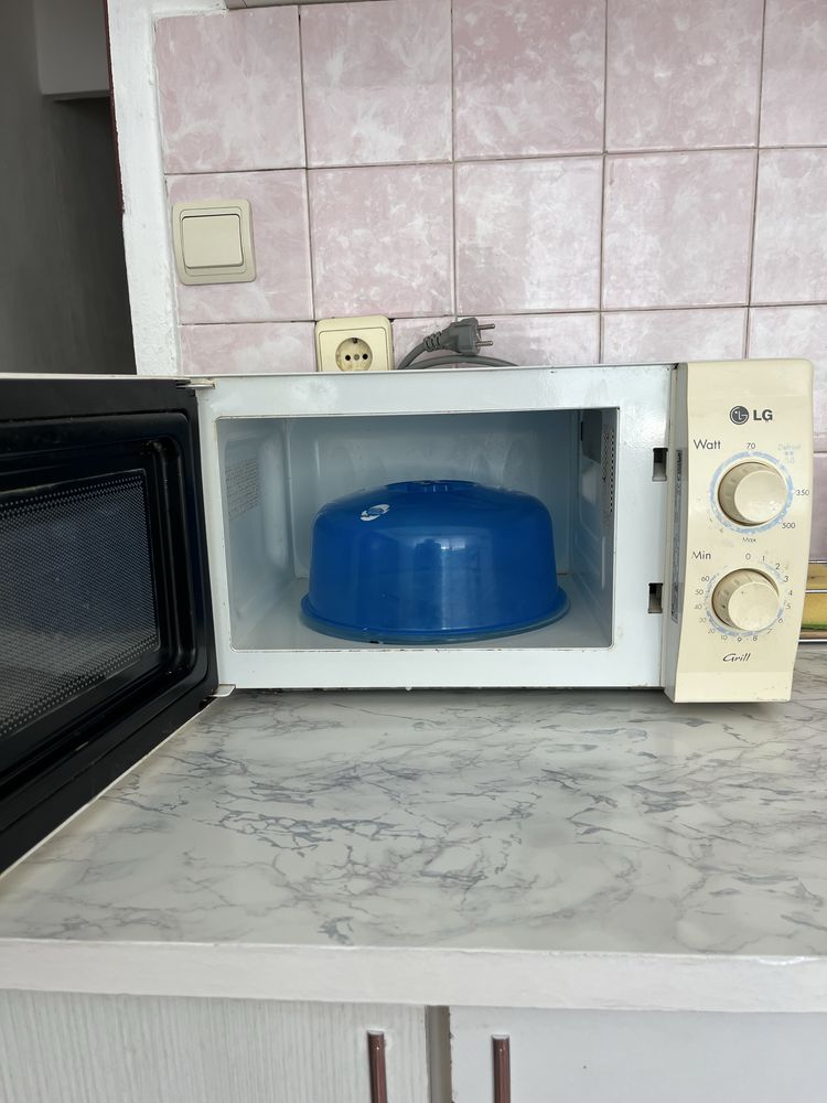 Микровълнова фурна