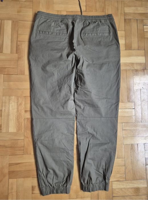 Pantaloni Jogger Bărbați H&M Regular Fit L (Croială XL)