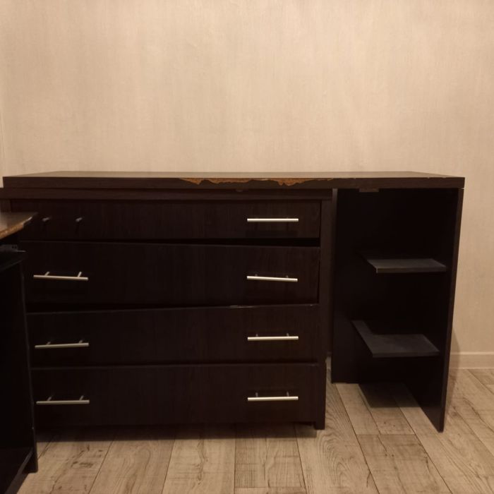 Комод деревянный  даром