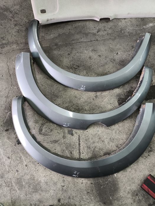 Вежди/Лайстни за калници за Mitsubishi l200