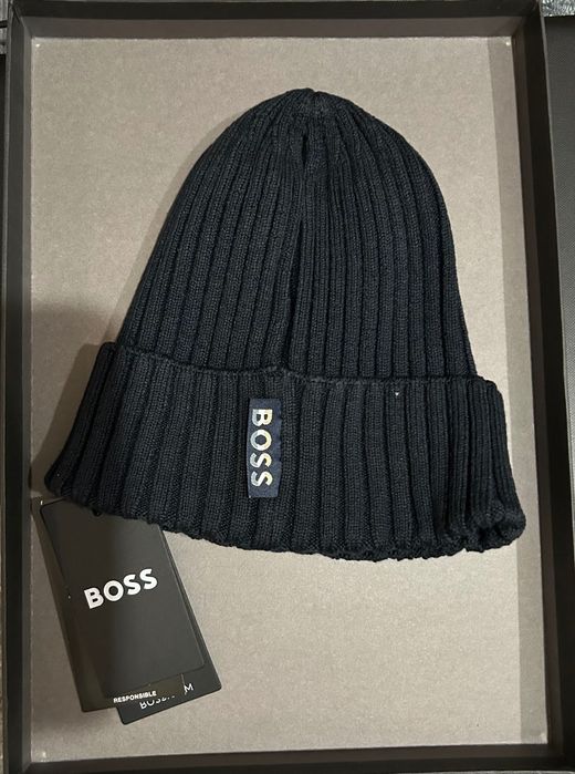 Caciulă Boss - NOU cu etichetă!