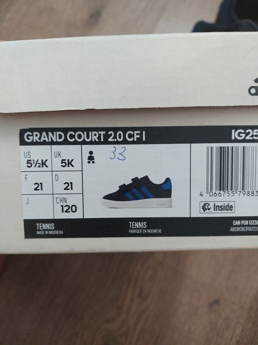 Маратонки adidas